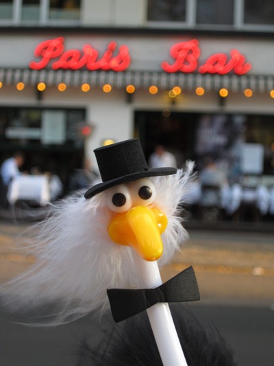 Alfred bei der Paris Bar