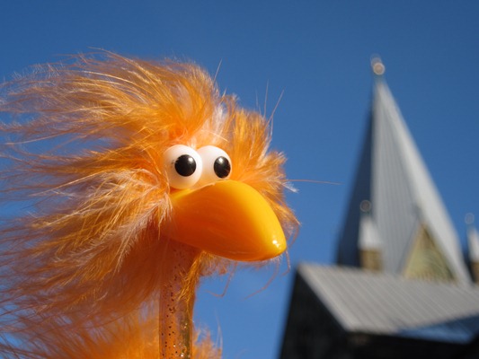 Fiffy geht zur Kirche